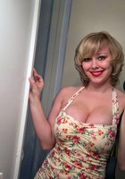 Бри Олсен и ее подружки наслаждаются членами 3 фото