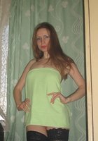 Мужики ебут бабу у нее же дома без презиков 21 фото