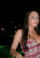 Девицы светят своими кисками и насаживаются ими на члены партнеров 14 фото